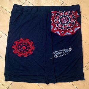 Desigual black embroidered Dream More Mini Skirt size Large lined + stretchy